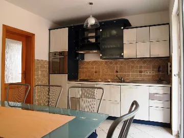 4-Bedroom House with Sea View in Soline (Krk)