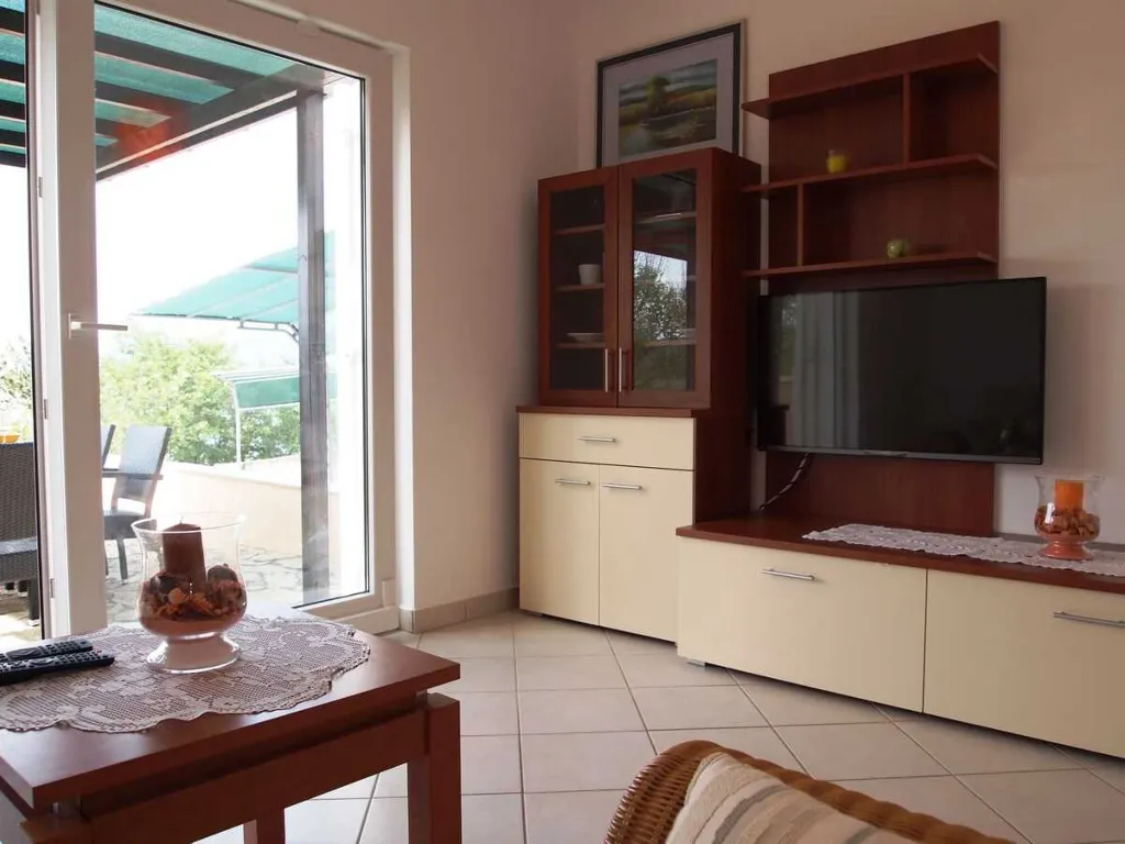 4-Bedroom House with Sea View in Soline (Krk)