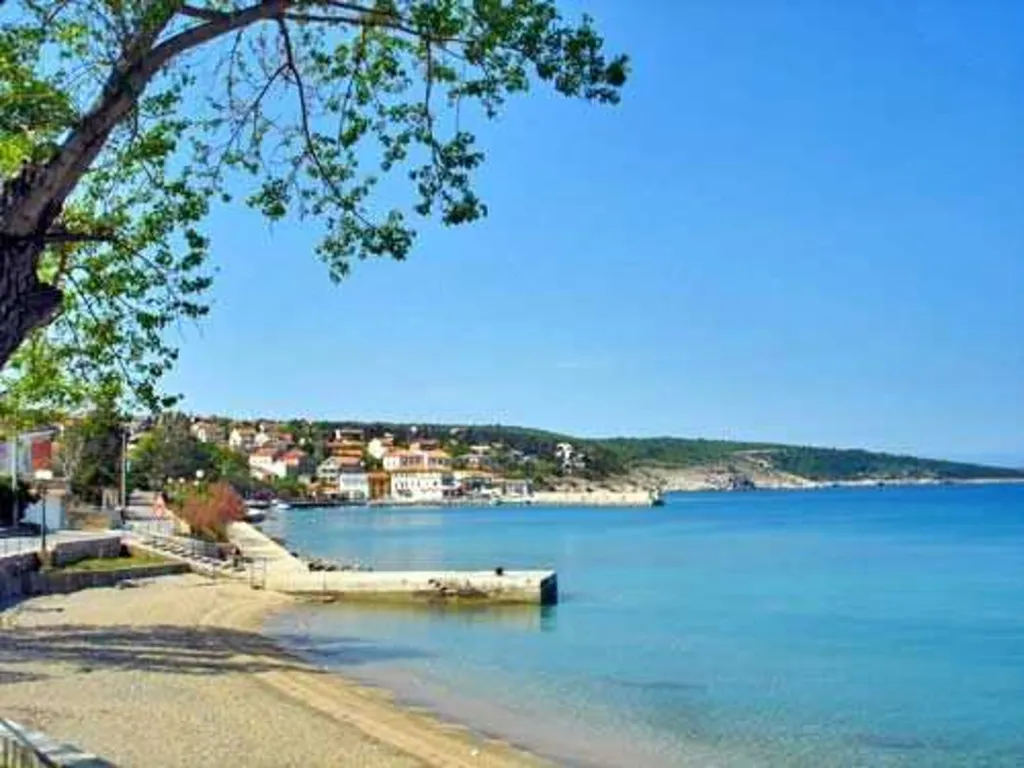Two-Bedroom Apartment in Silo, Island Krk for 4