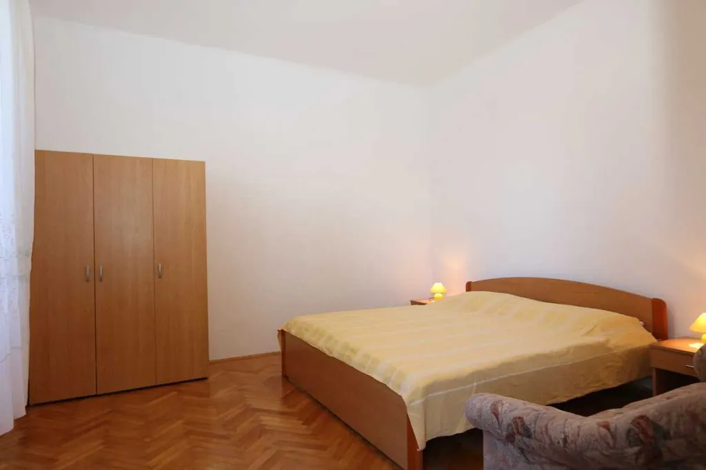 Apartment for 4 in Silo (Island of Krk)