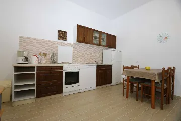 Apartment for 4 in Silo (Island of Krk)