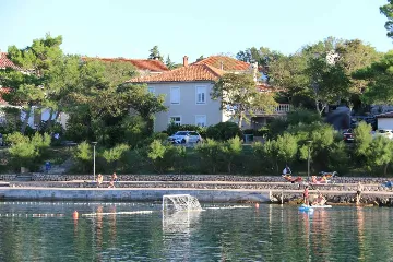 Apartment for 4 in Silo (Island of Krk)