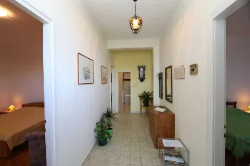 Apartment for 4 in Silo (Island of Krk)