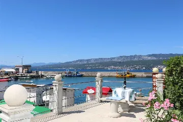 Apartment with Sea View Terrace in Silo, Krk
