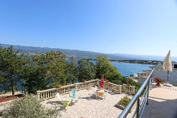 2-Bedroom Apartment in Silo - Island Krk (Up to 4)