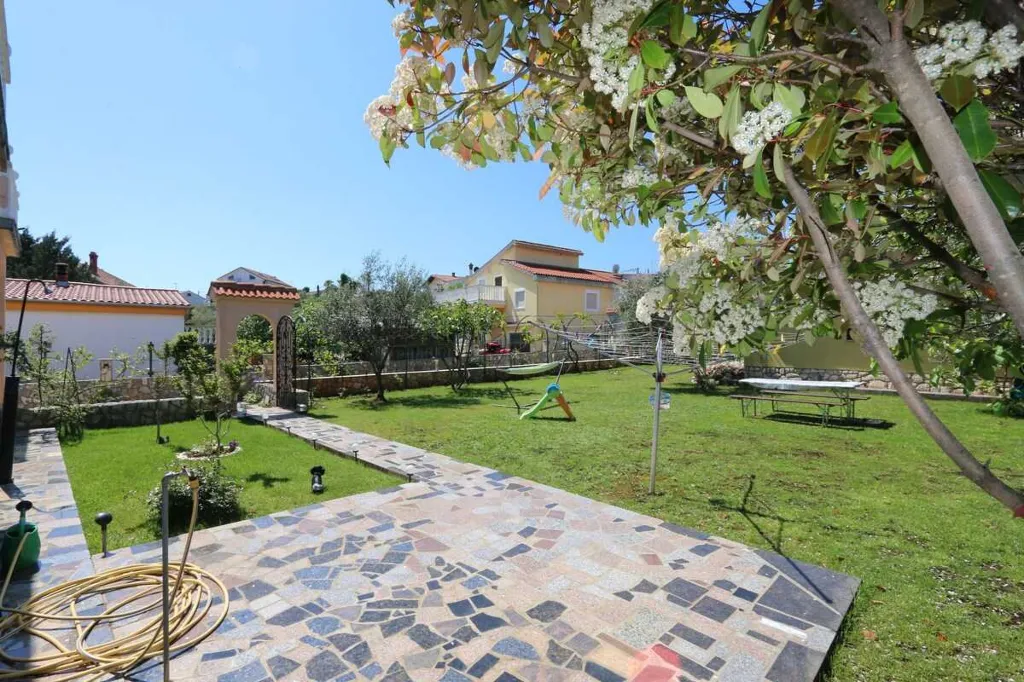 Apartment in Silo (island Krk) with 20 m² Terrace