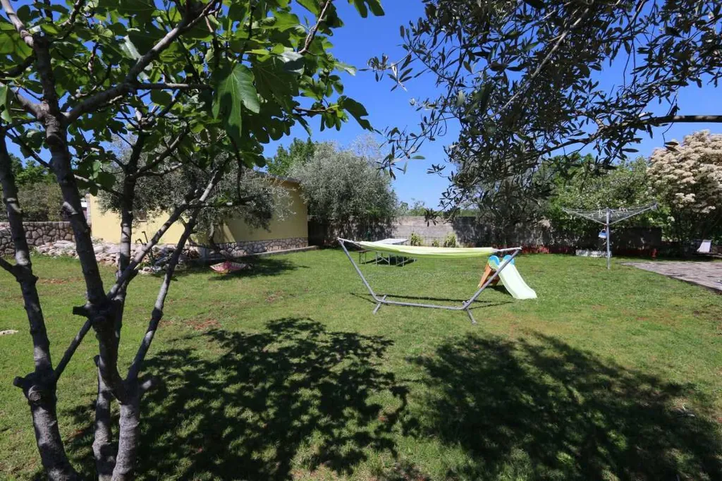 Apartment in Silo (island Krk) with 20 m² Terrace