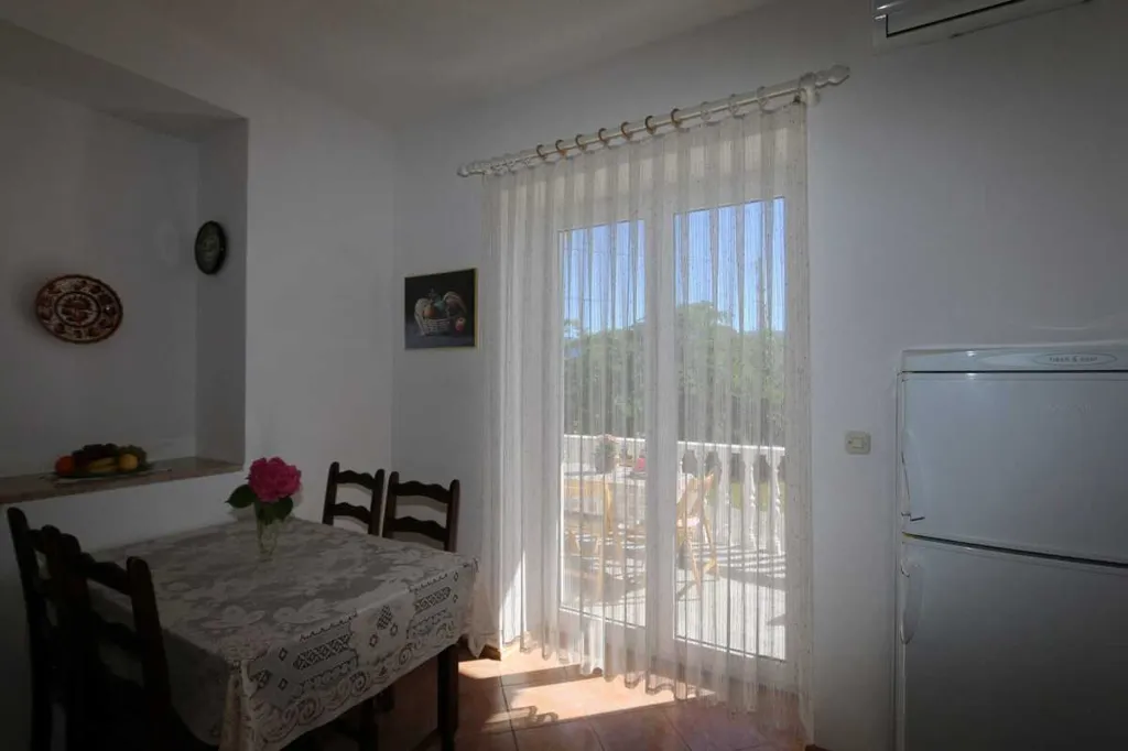 Apartment in Silo - island Krk for 4 Guests