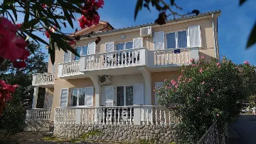 Silo (Island Krk) 1-Bedroom Apartment for 3 Guests