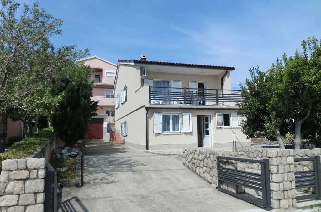 Two-Bedroom Apartment in Silo – Island Krk