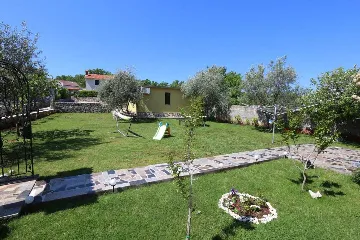 Silo (Krk) Apartment for Up to 4 Guests