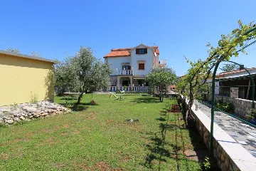 Silo (Krk) Apartment for Up to 4 Guests