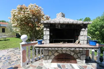 Silo (Krk) Apartment for Up to 4 Guests