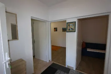 Silo (Krk) Apartment for Up to 4 Guests