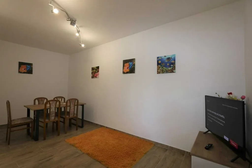 Silo (Krk) Apartment for Up to 4 Guests