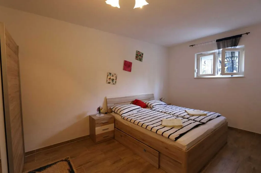 Silo (Krk) Apartment for Up to 4 Guests