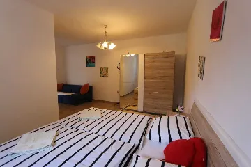 Silo (Krk) Apartment for Up to 4 Guests