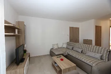 Apartment in Čižići (Krk) for up to 6 Guests