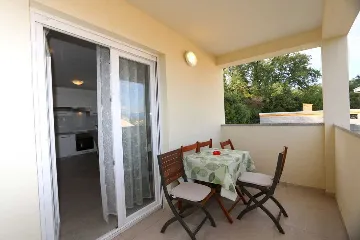 Apartment in Čižići (Krk) for up to 6 Guests