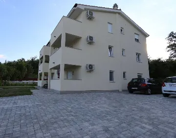 Apartment in Čižići (Krk) for up to 6 Guests