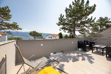 4-Bedroom Apartment in Silo (Krk Island)