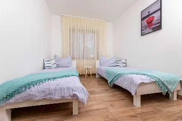 4-Bedroom Apartment in Silo (Krk Island)