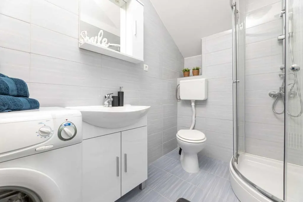 4-Bedroom Apartment in Silo (Krk Island)