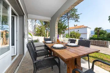 4-Bedroom Apartment in Silo (Krk Island)