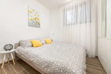 4-Bedroom Apartment in Silo (Krk Island)
