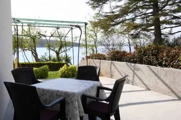 Apartment in Silo (Island of Krk) for 2 Guests