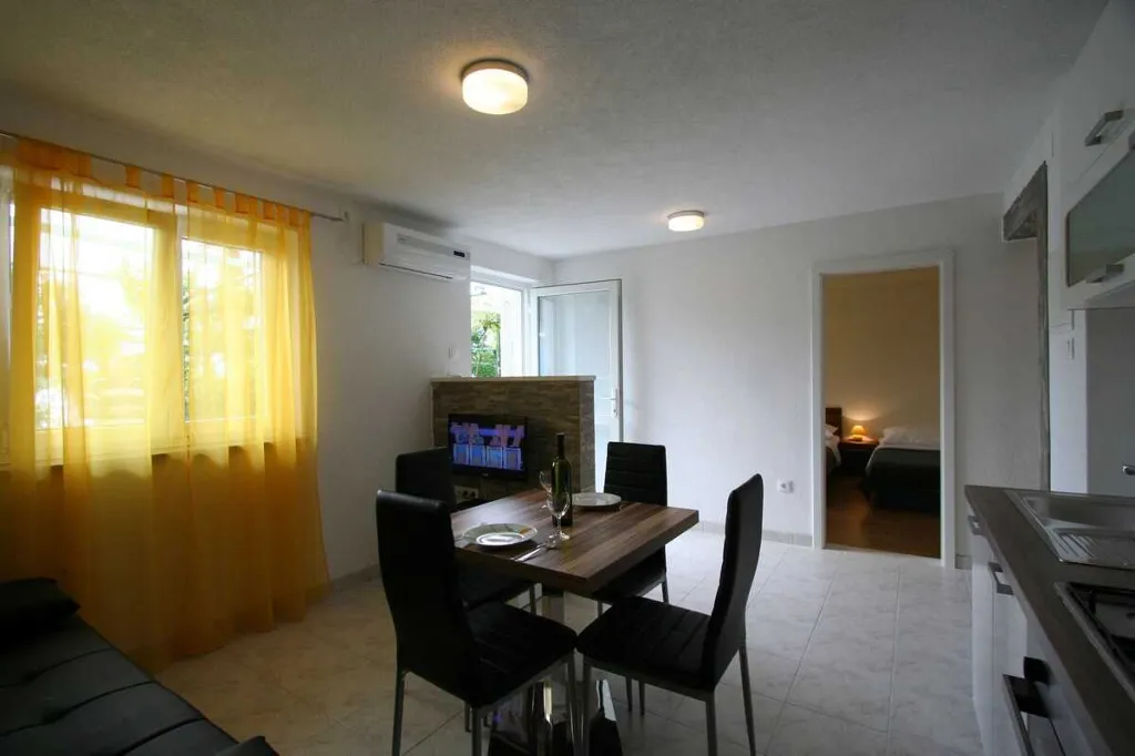 1-Bedroom Apartment in Silo, Island of Krk