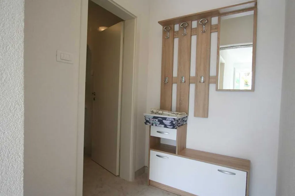 1-Bedroom Apartment in Silo, Island of Krk
