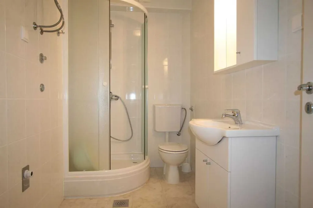 1-Bedroom Apartment in Silo, Island of Krk