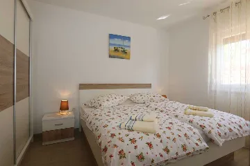 1-Bedroom Apartment in Šilo for Up to 4 Guests