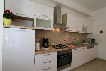 1-Bedroom Apartment in Šilo for Up to 4 Guests