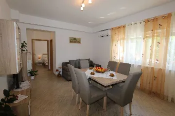 1-Bedroom Apartment in Šilo for Up to 4 Guests