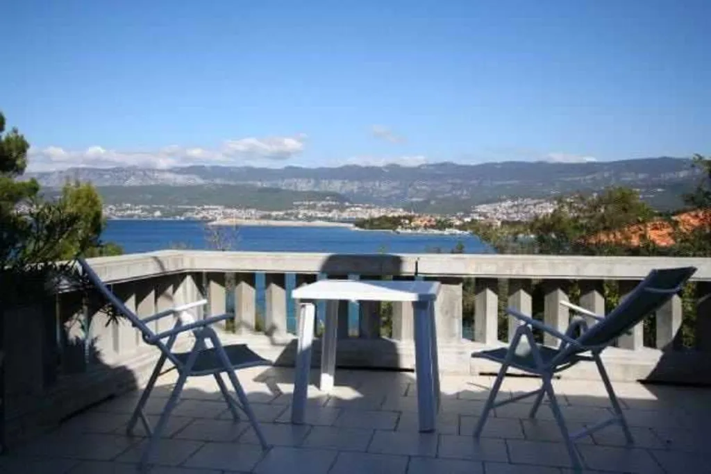 Apartment in Šilo for 2 Guests