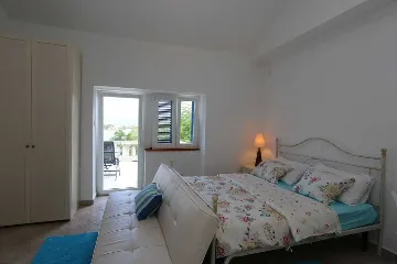 Apartment in Šilo for 2 Guests