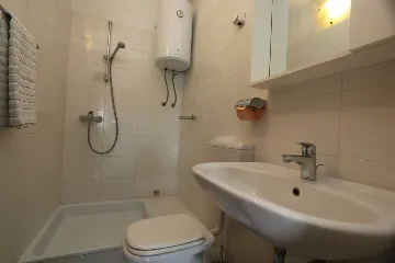 Apartment in Šilo for 2 Guests