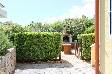 1-Bedroom Apartment in Klimno, Krk for Up to 4