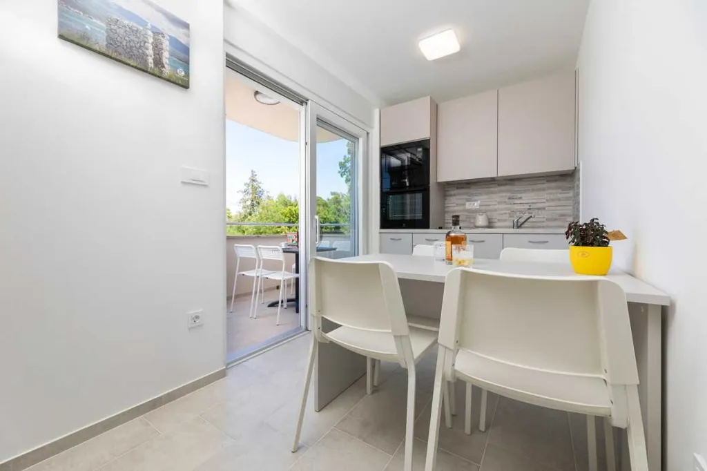 Two-Bedroom Apartment in Soline for 4 Guests