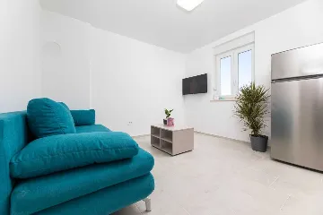 Two-Bedroom Apartment in Soline for 4 Guests