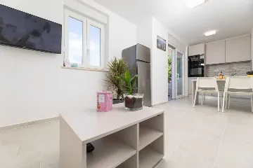 Two-Bedroom Apartment in Soline for 4 Guests