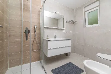 Two-Bedroom Apartment in Soline for 4 Guests