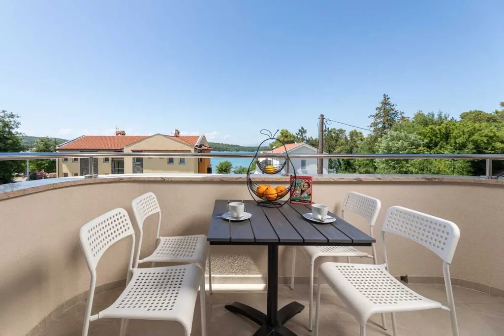 Two-Bedroom Apartment in Soline for 4 Guests