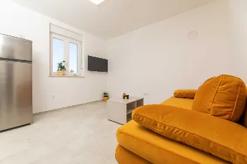 Apartment in Soline for Up to 4 Guests