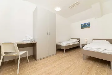 Soline 2-Bedroom Apartment for 4 with Sea View