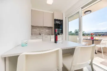 Apartment in Soline with Sea View