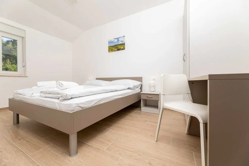Apartment in Soline with Sea View