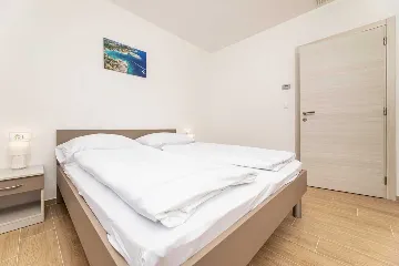 Apartment in Soline with Sea View